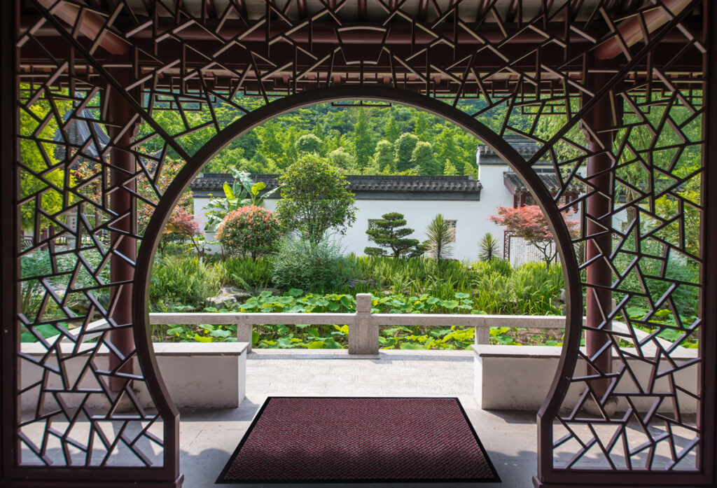 How to choose the right entrance carpet